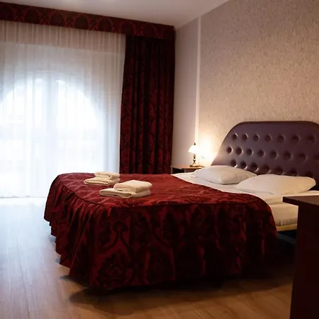 לינה וארוחת בוקר Gosciniec Kaszubski 4*