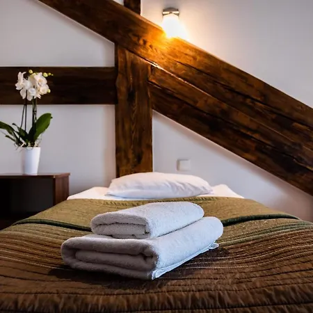 לינה וארוחת בוקר Gosciniec Kaszubski