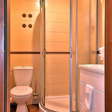 Gosciniec Kaszubski Bed & Breakfast 4*