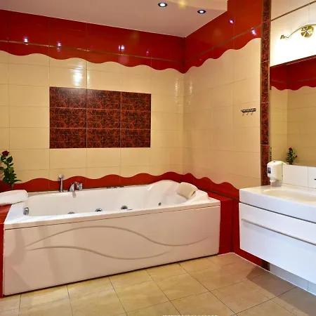 לינה וארוחת בוקר Gosciniec Kaszubski 4*