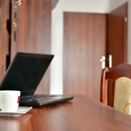 לינה וארוחת בוקר Gosciniec Kaszubski קארטוזי